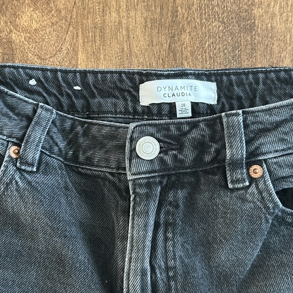 Simple black jeans - Picture 2 of 3